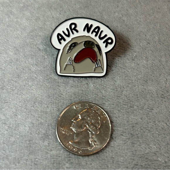 AUR NAUR Sloth Enamel Pin - Picture 2 of 5